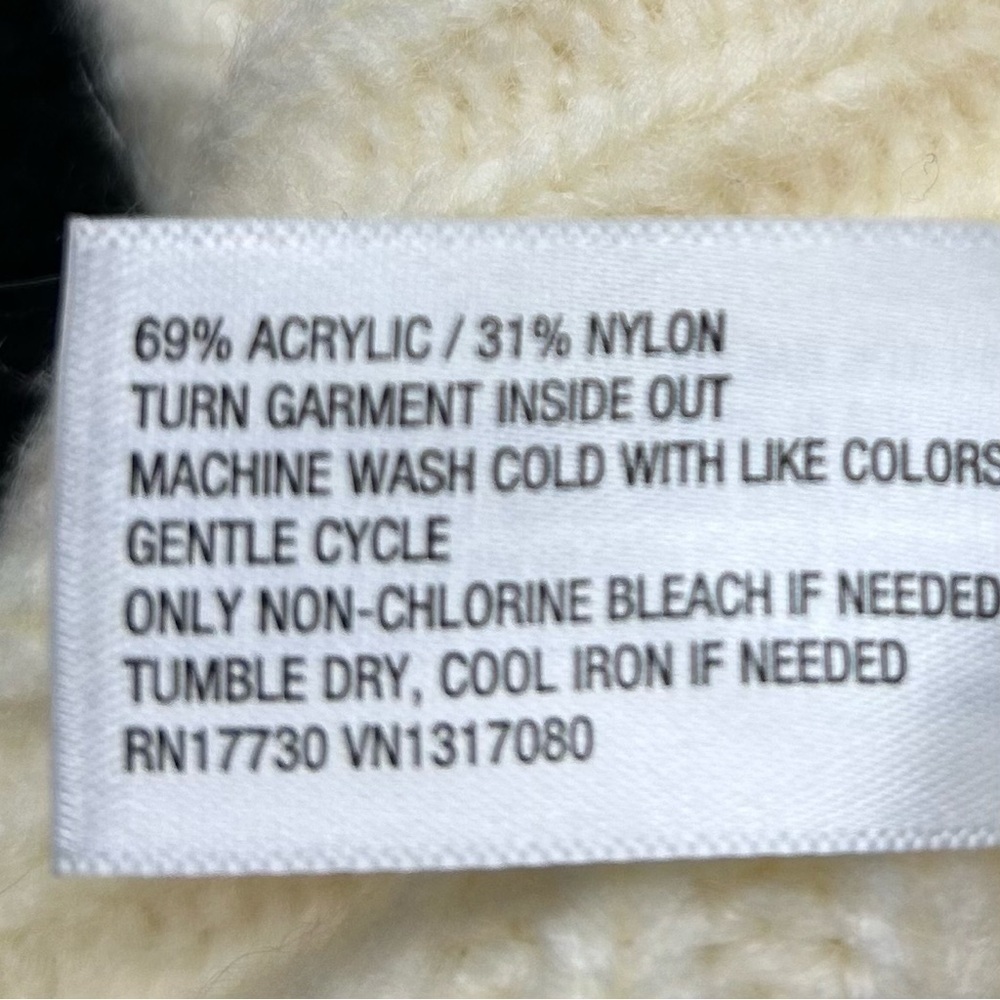 Universal Thread Ivory Cable Knit Cardigan Women’s L Full Zip SOFT FUZZY WARM - Picture 10 of 11